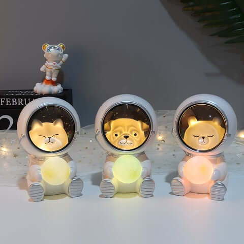 Last Day 50% OFF - Pet Astronaut Lamp